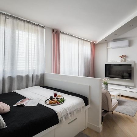 Air-Conditioned Premium Loft Warsaw Skyline Only 900 M To Central Station Εξωτερικό φωτογραφία